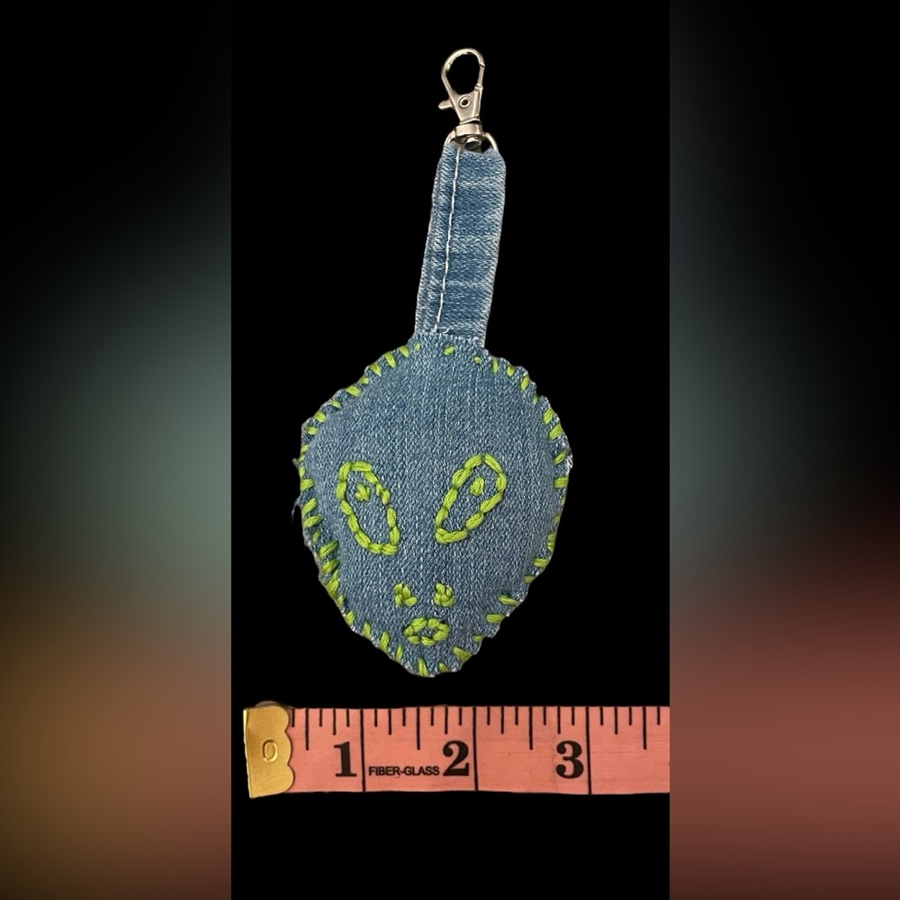 Denim Alien Keychain - Picture 3 of 5